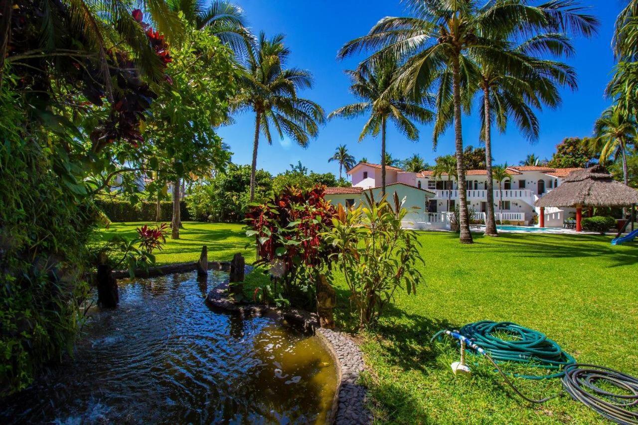 Villas Paraiso Manzanillo,Club Santiago Casa Playa Exterior photo